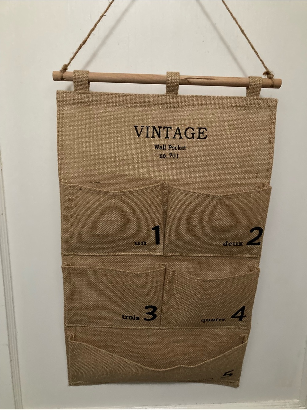 Burlap wall hanging with lined pockets